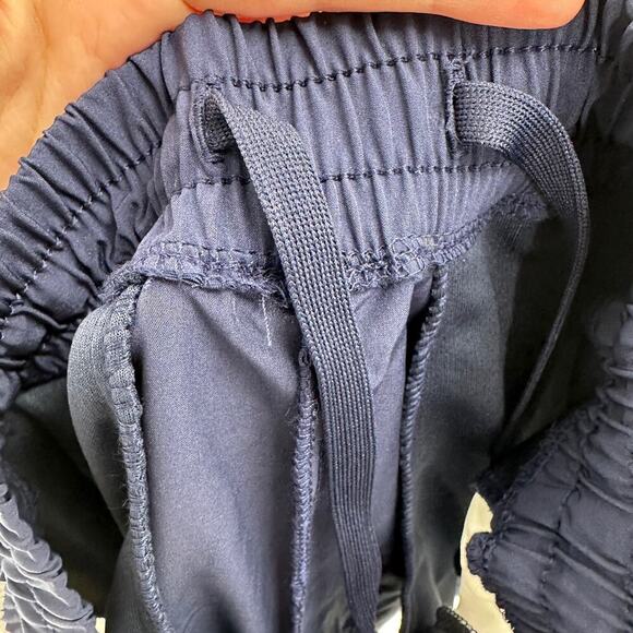 NWT Tahari Sport Blue White Elastic Drawstring Waist 7" Run Shorts Size Small - Picture 9 of 15